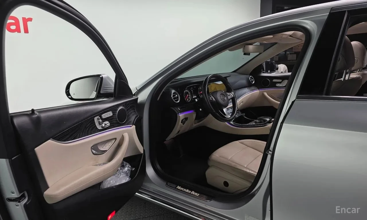 Mercedes-Benz E 220 d Avantgarde* ШИБИДАХ* ПОДГРЕВИ* КАМЕРА* , снимка 7 - Автомобили и джипове - 55898380