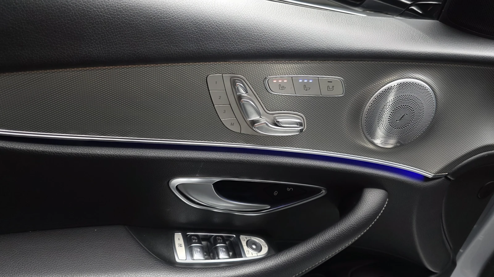 Mercedes-Benz E 300 * AMG LINE* FULL MAX * КРАЙНА ЦЕНА* , снимка 14 - Автомобили и джипове - 55940088