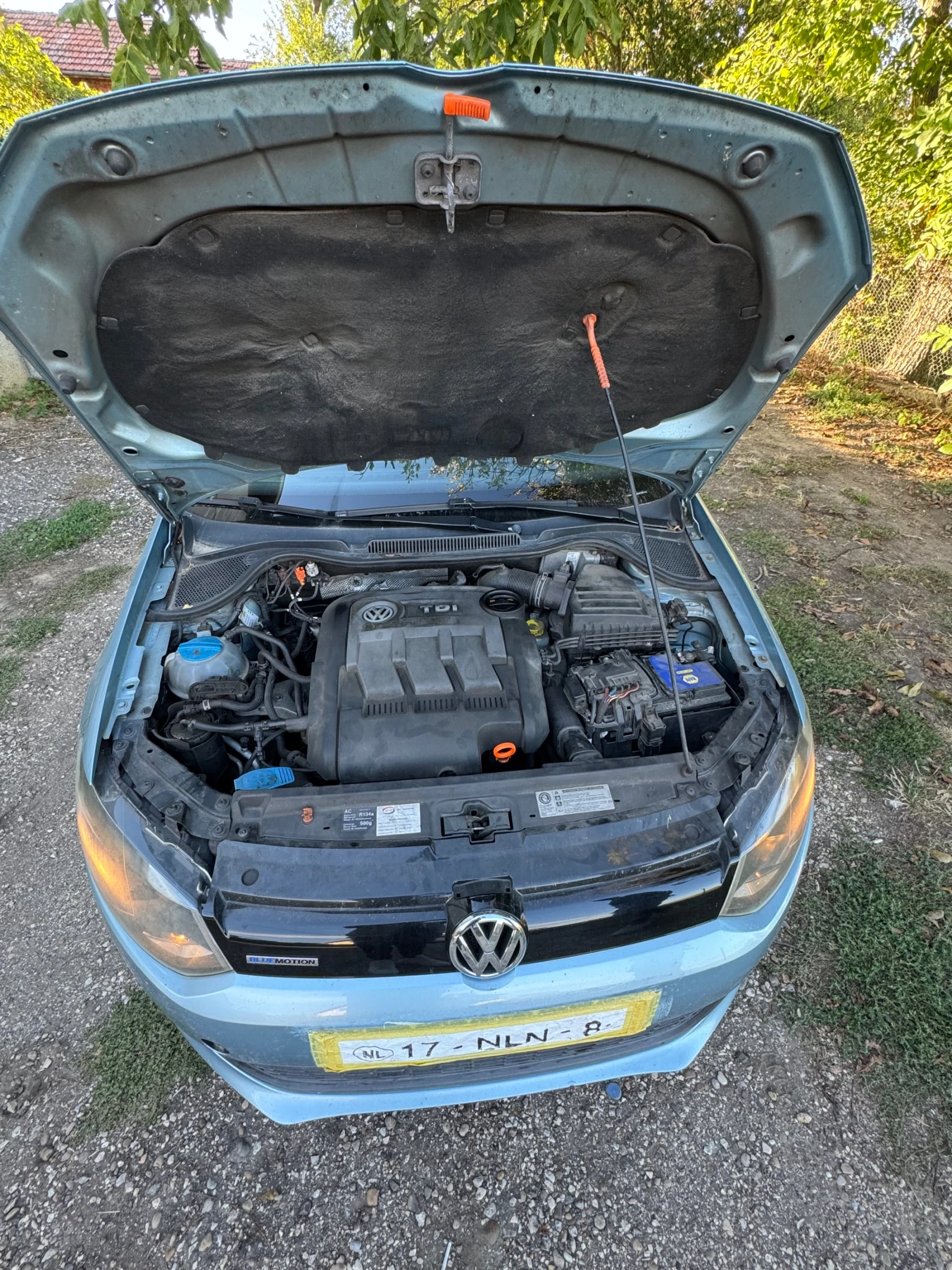 VW Polo 1.2 TDI BlueMotion 75 к.с., снимка 16 - Автомобили и джипове - 56361859