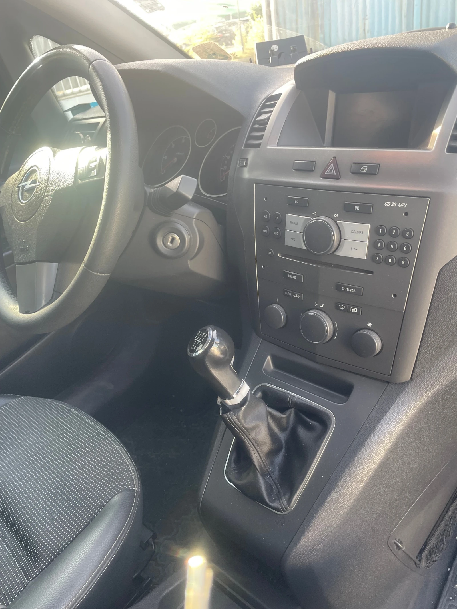 Opel Zafira, снимка 2 - Автомобили и джипове - 56370141