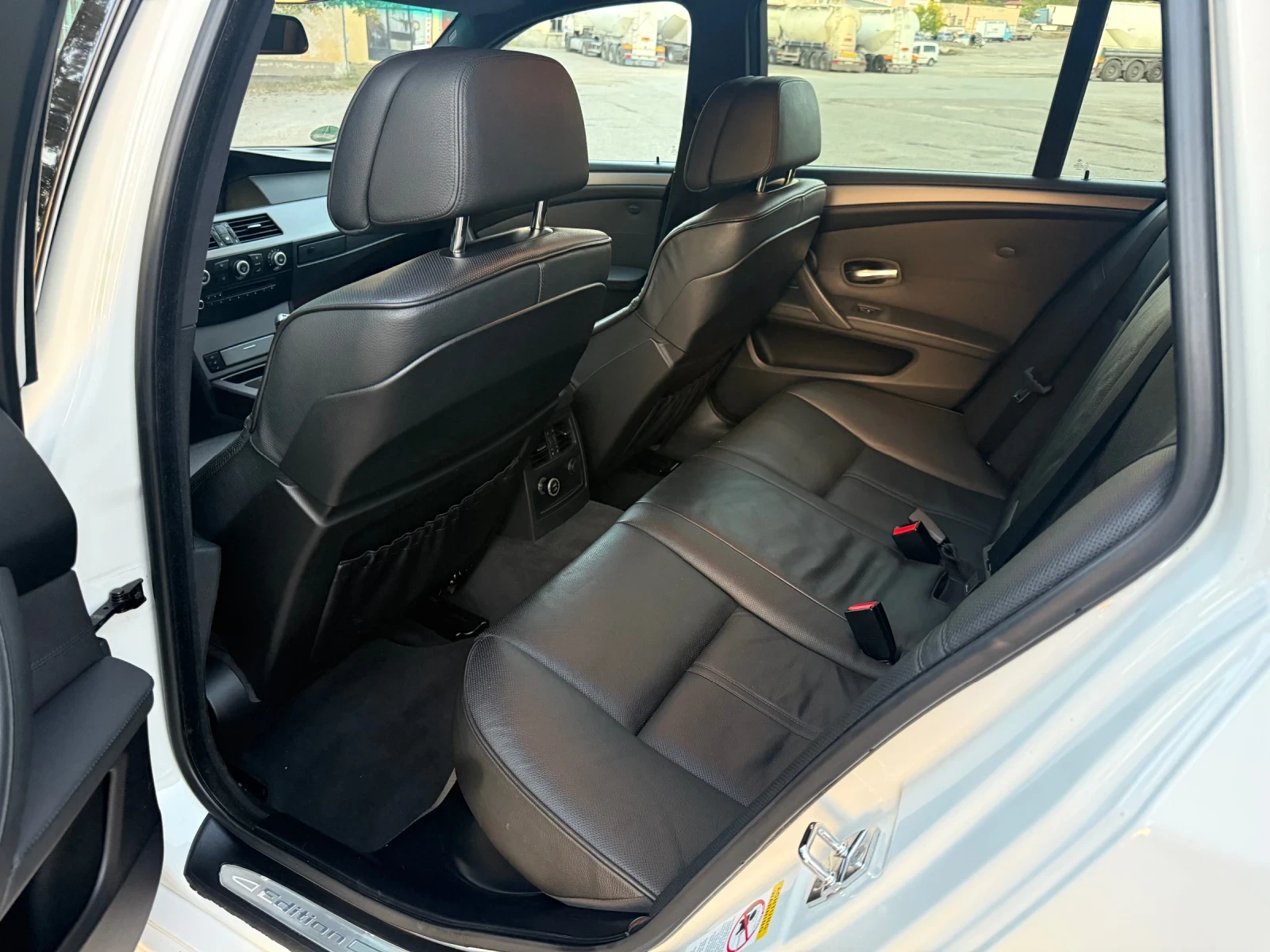 BMW 530 530xd M-Pack SHADOW LINE, снимка 14 - Автомобили и джипове - 56415787
