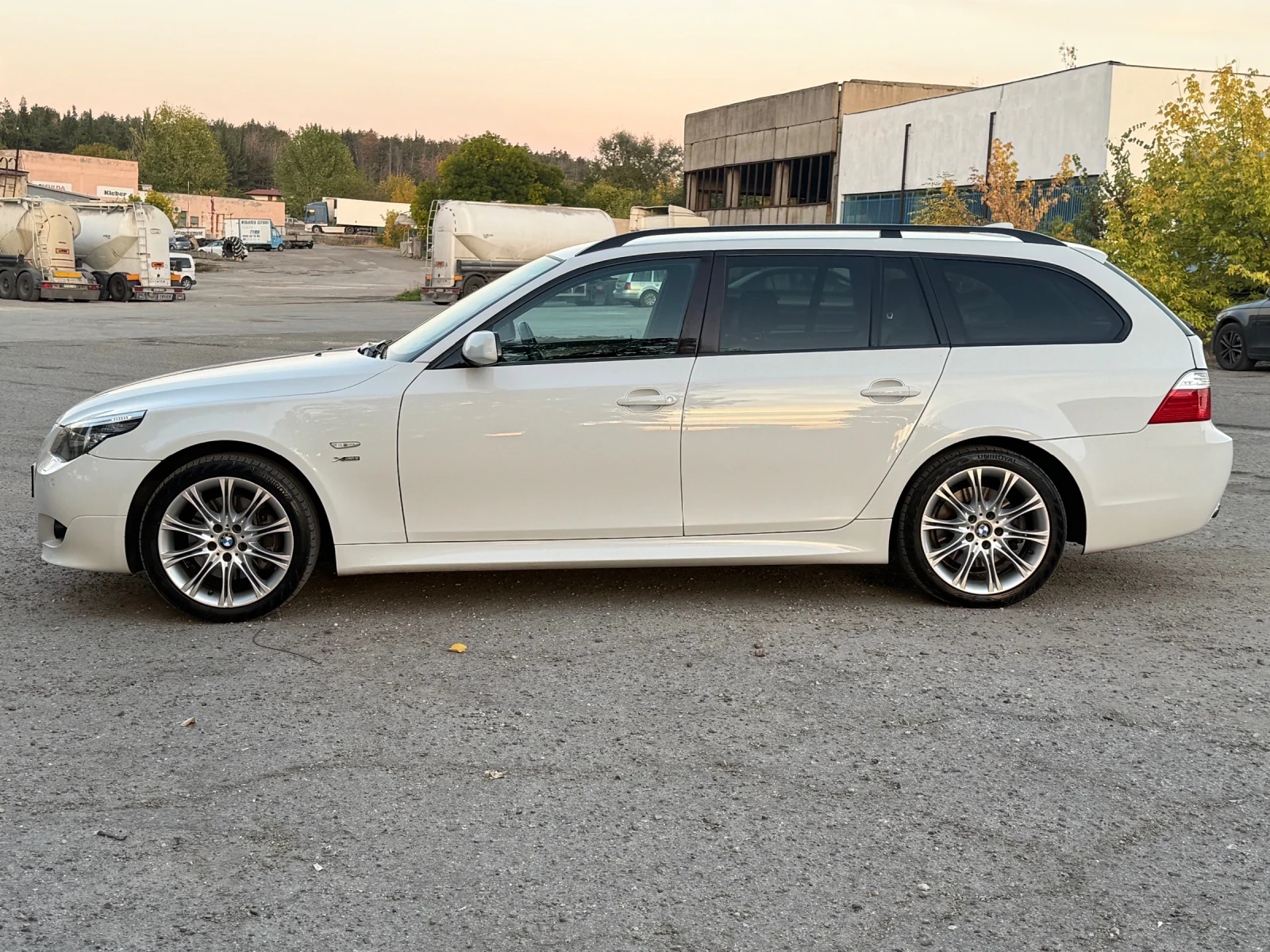 BMW 530 530xd M-Pack SHADOW LINE, снимка 8 - Автомобили и джипове - 56415787