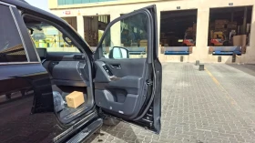Toyota Land cruiser 300 VXR 3.5 TT, снимка 3