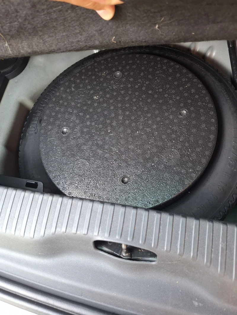 Citroen C3 Aircross Shadow line, снимка 9 - Автомобили и джипове - 50507317