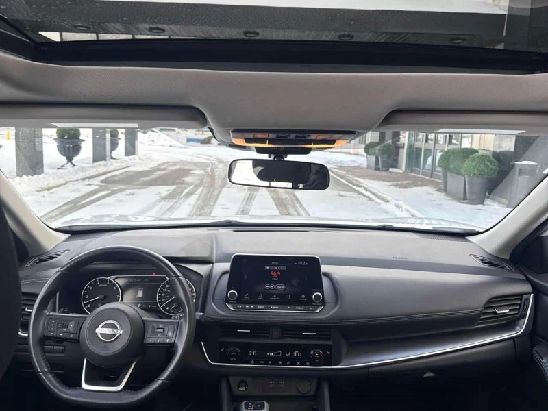 Nissan Rogue * SV Moonroof * KEYLESS* LED* , снимка 8 - Автомобили и джипове - 53507861