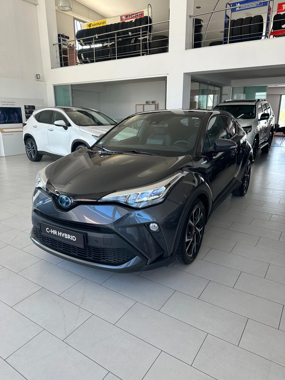 Toyota C-HR  - изображение 2