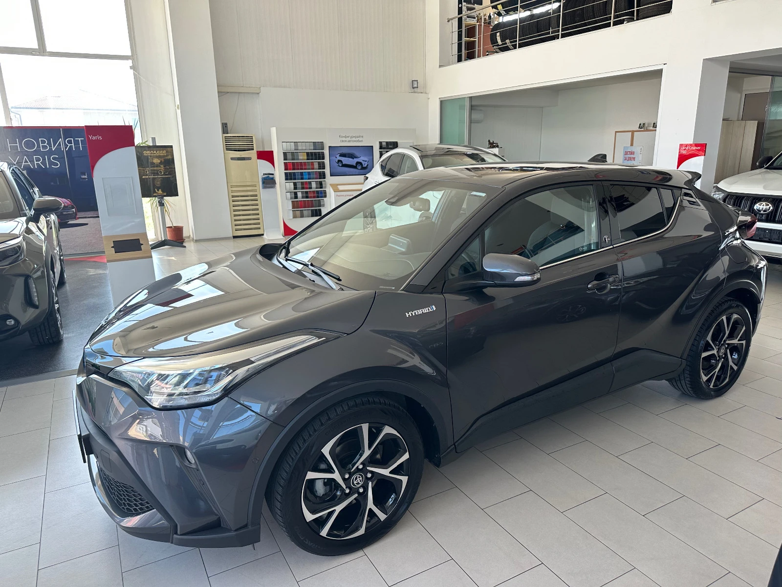 Toyota C-HR  - изображение 4