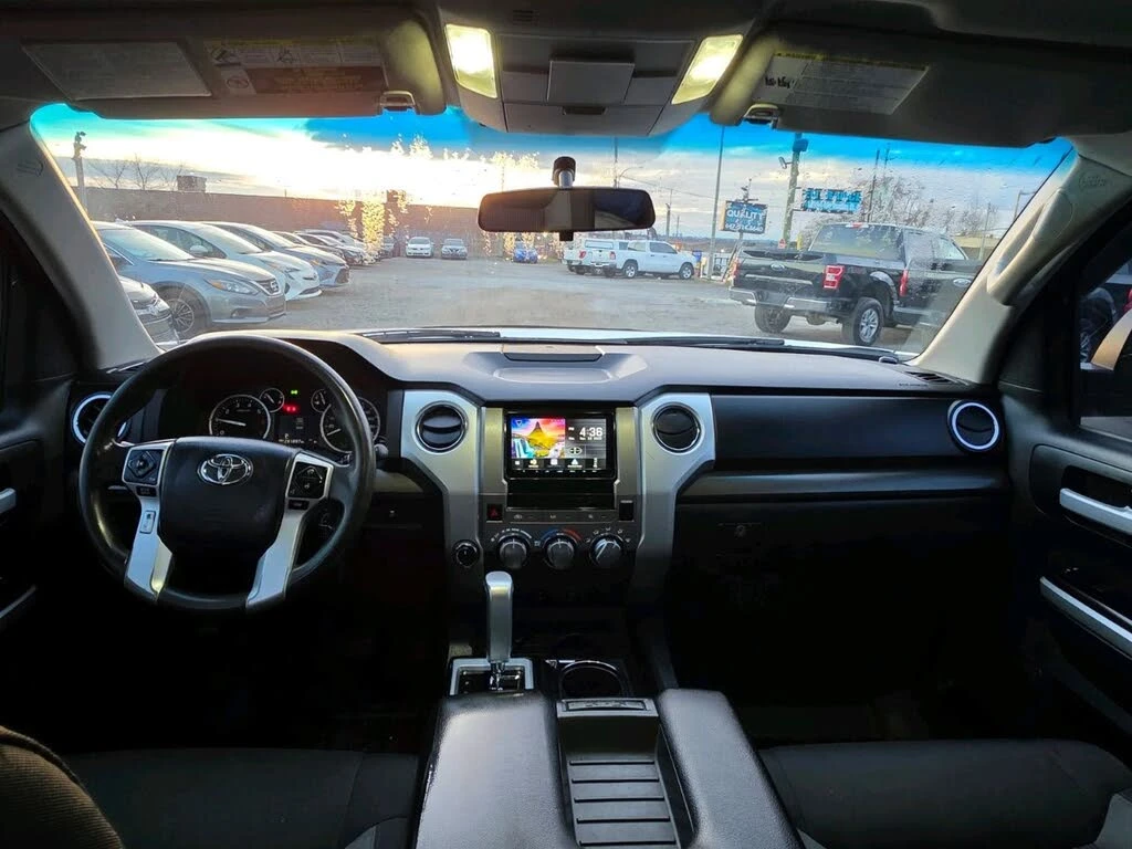 Toyota Tundra, снимка 8 - Автомобили и джипове - 53735066