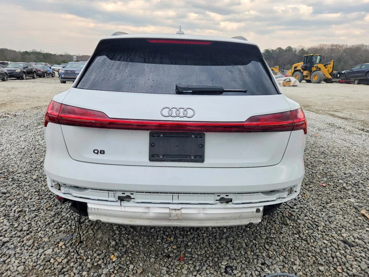 Audi Q8 E-TRON PRESTIGE| MATRIX| DISTRINIC| 360, снимка 5 - Автомобили и джипове - 54085295