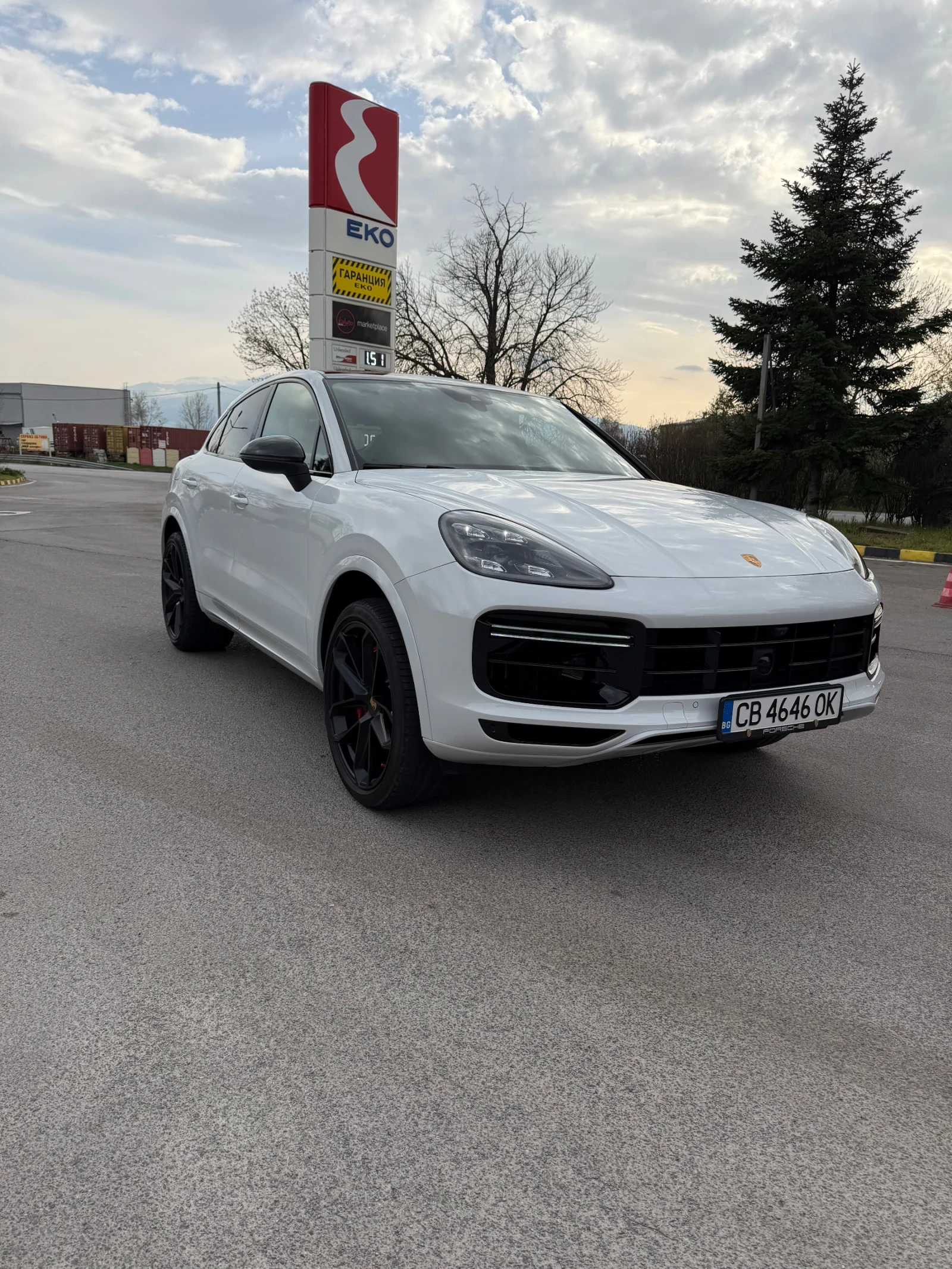 Porsche Cayenne 17 000 КМ !!!, снимка 4 - Автомобили и джипове - 54593291