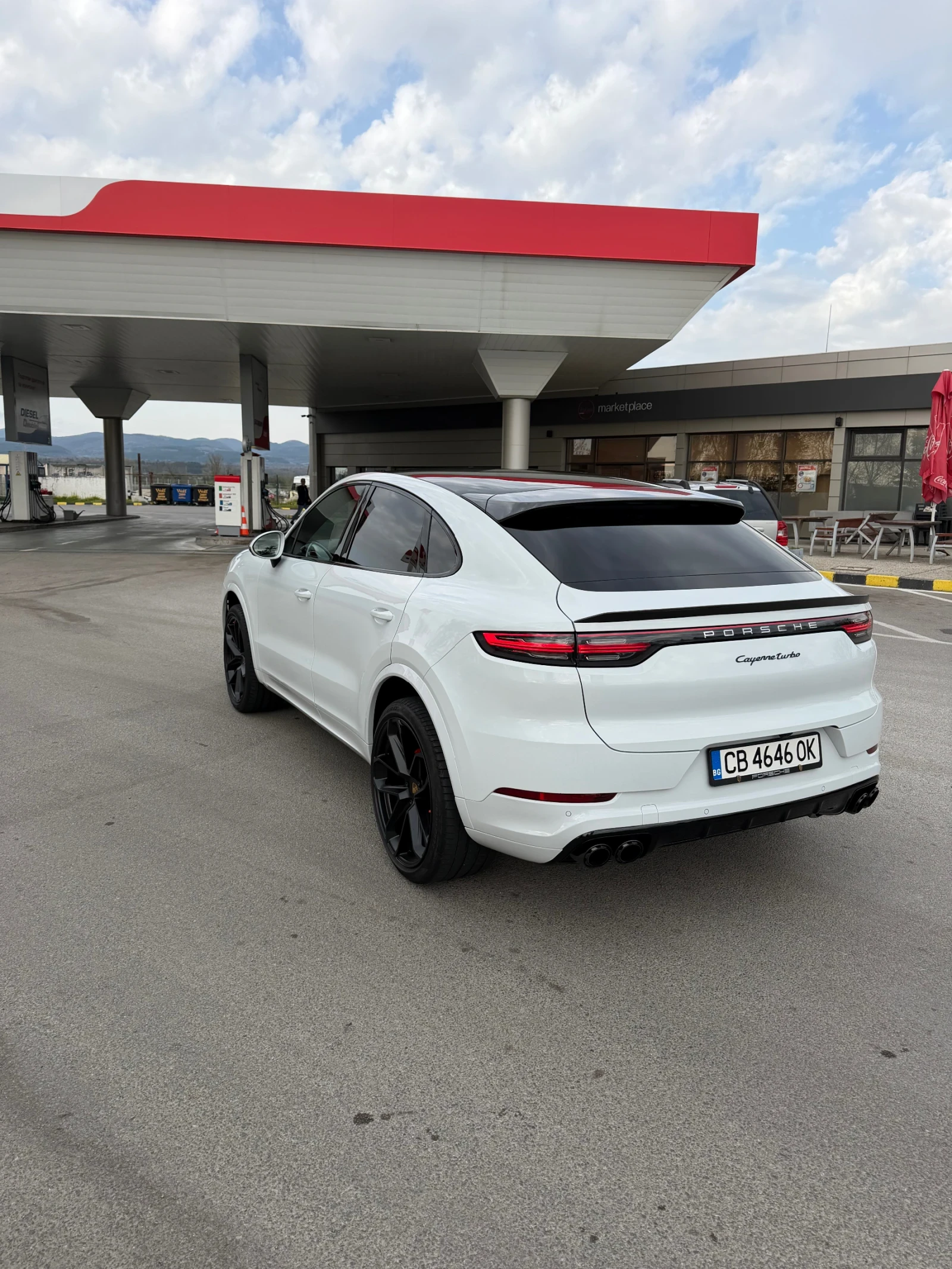 Porsche Cayenne 17 000 КМ !!!, снимка 2 - Автомобили и джипове - 54593291