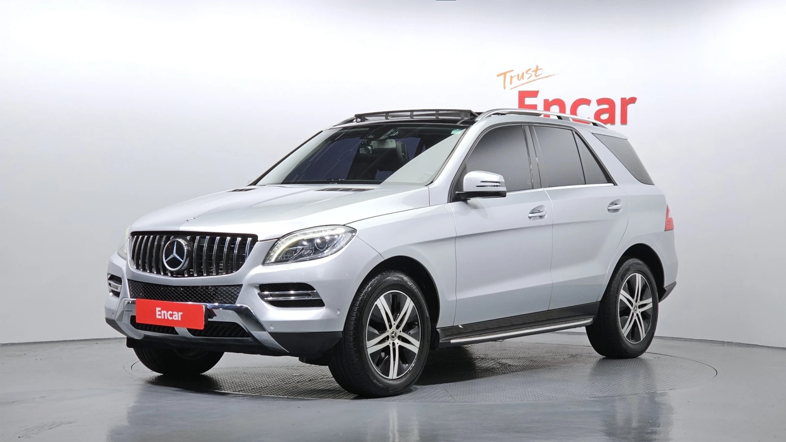 Mercedes-Benz ML 350 | АВТОФИНАНСИРАНЕ | ФИКСИРАНА ЦЕНА ДО БЪЛГАРИЯ, снимка 2 - Автомобили и джипове - 55287853