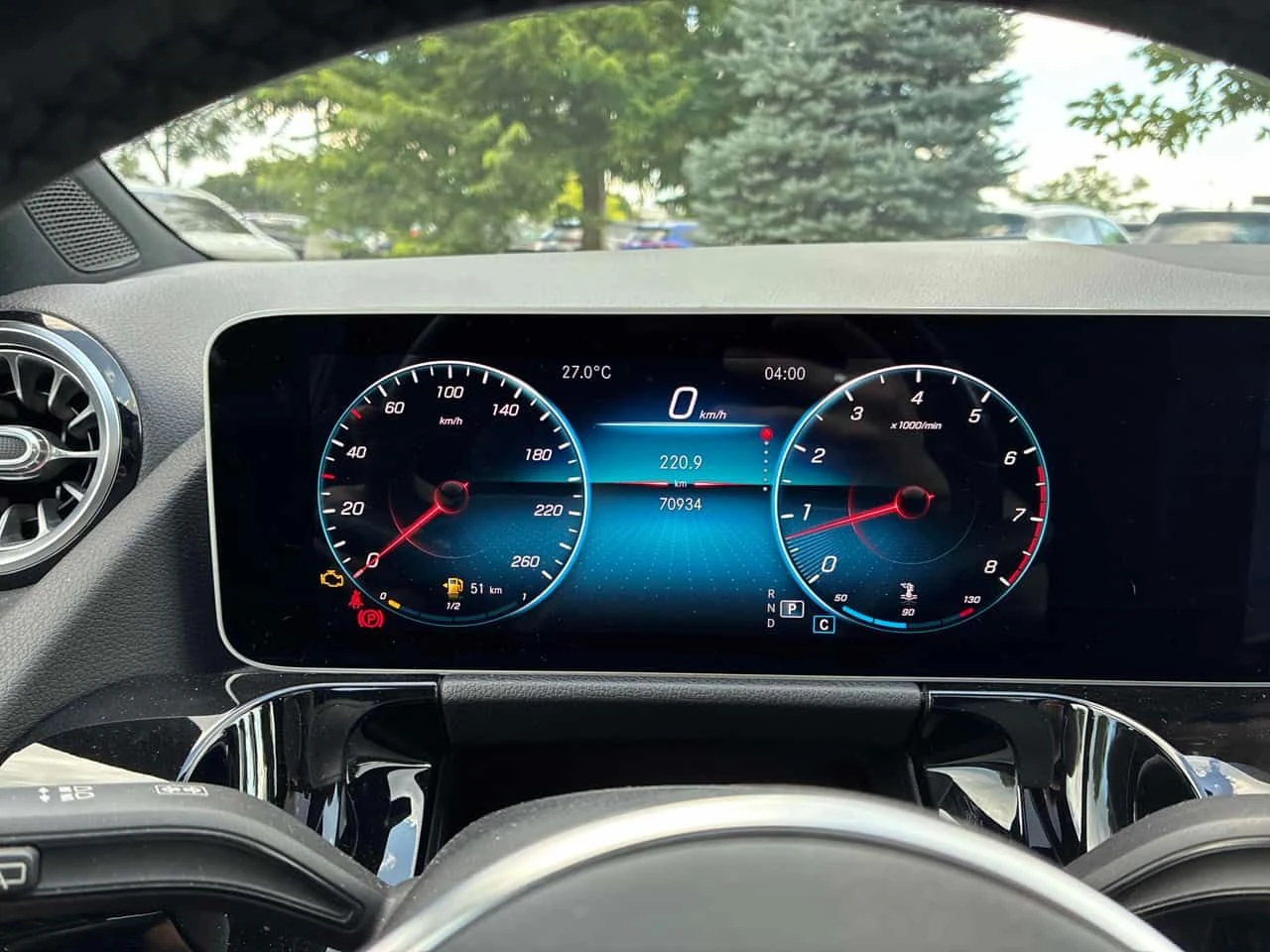 Mercedes-Benz GLA * 250 * АВТОКРЕДИТ БЕЗ ПЪРВОНАЧАЛНА ВНОСКА* , снимка 8 - Автомобили и джипове - 55659351