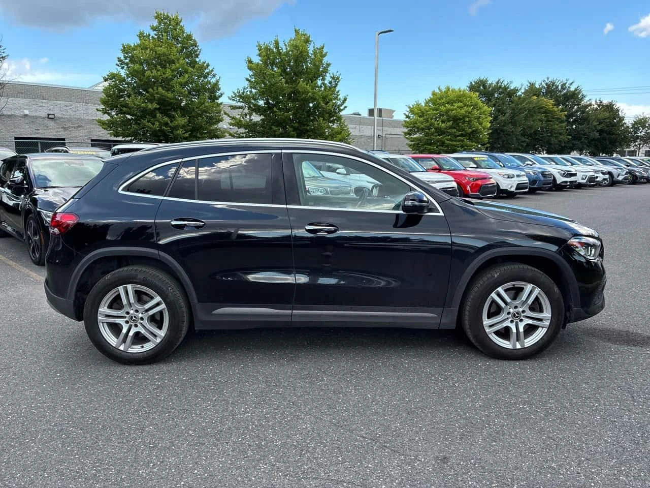 Mercedes-Benz GLA * 250 * АВТОКРЕДИТ БЕЗ ПЪРВОНАЧАЛНА ВНОСКА* , снимка 3 - Автомобили и джипове - 55659351