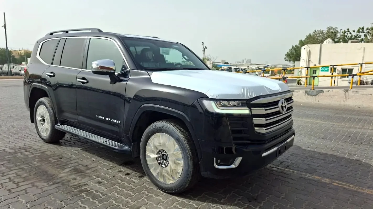 Toyota Land cruiser 300 VXR 3.5 TT