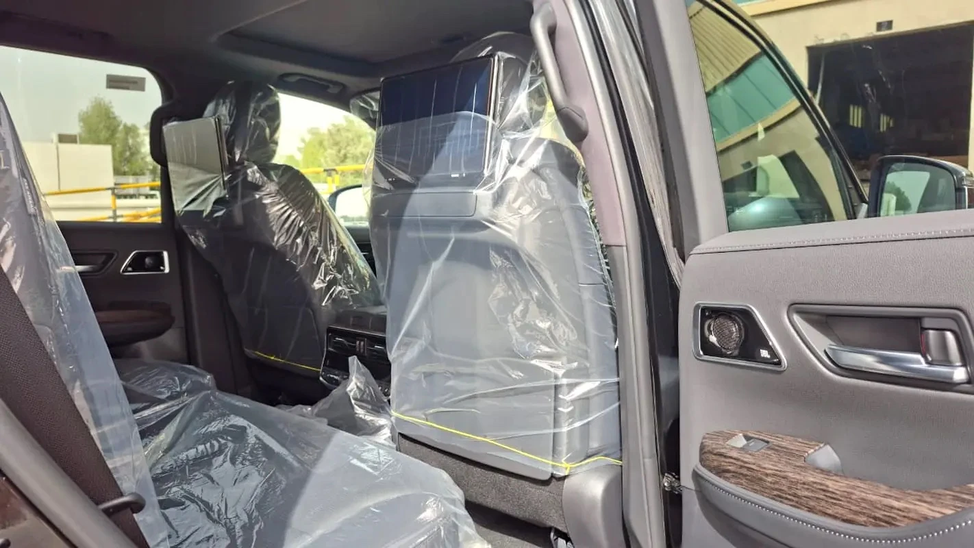 Toyota Land cruiser 300 VXR 3.5 TT, снимка 4 - Автомобили и джипове - 55980517