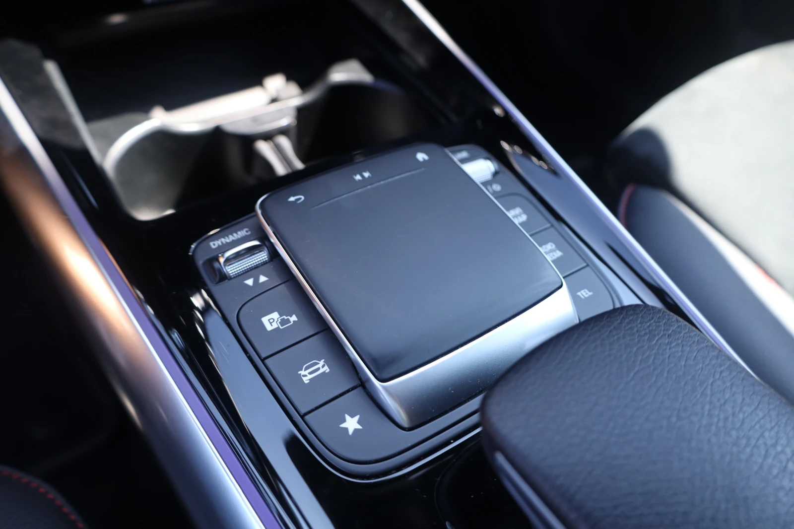 Mercedes-Benz EQA 250 AMG KeyGO KAM Ambient Blind Lane #iCarbg