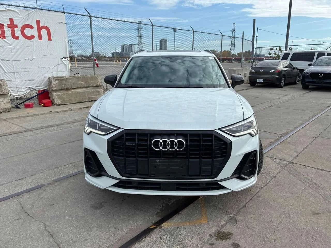 Audi Q3, снимка 6 - Автомобили и джипове - 56730424