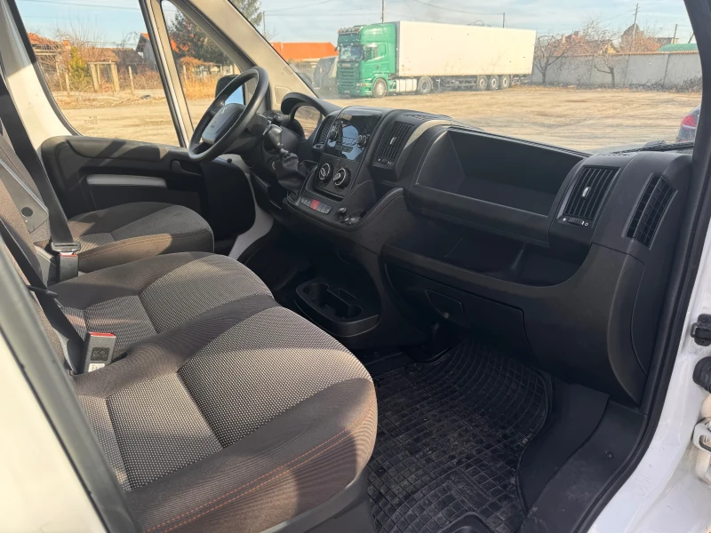 Peugeot Boxer 2.2HDI-140к.с. КЛИМА* * 185 000км, снимка 8 - Бусове и автобуси - 48446372