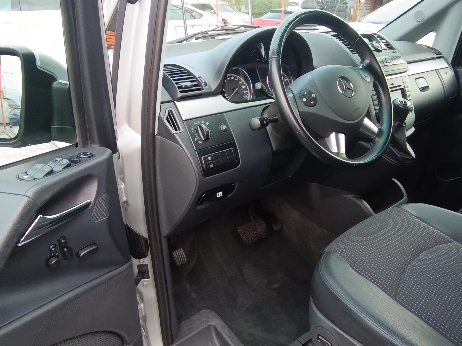 Mercedes-Benz Viano 3.0-224к.с.!214хил.км-ИСТИНСКИ !! LONG!ШВЕЙЦАРИЯ ! - изображение 6