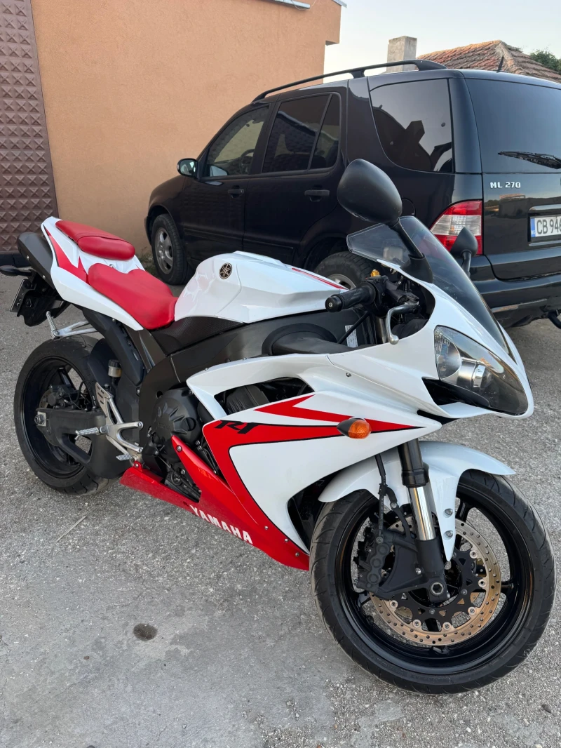 Yamaha YZF-R1