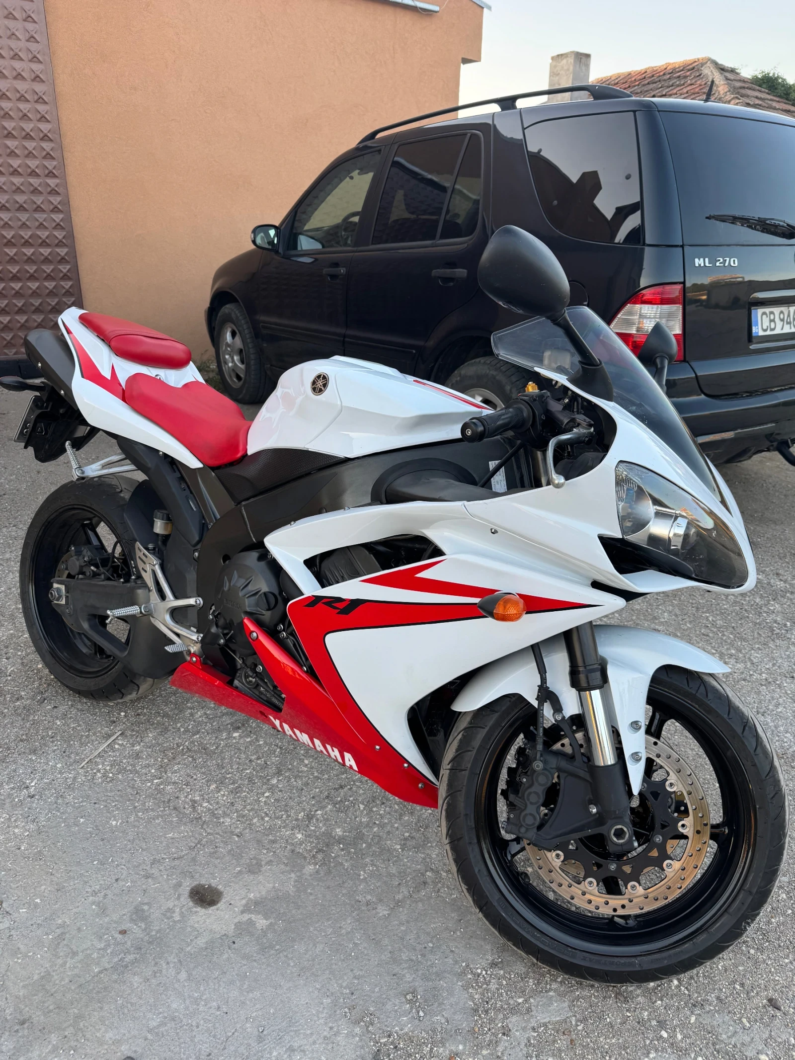 Yamaha YZF-R1, снимка 1