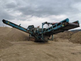 Машини за насипни материали Power screen Warrior 1800