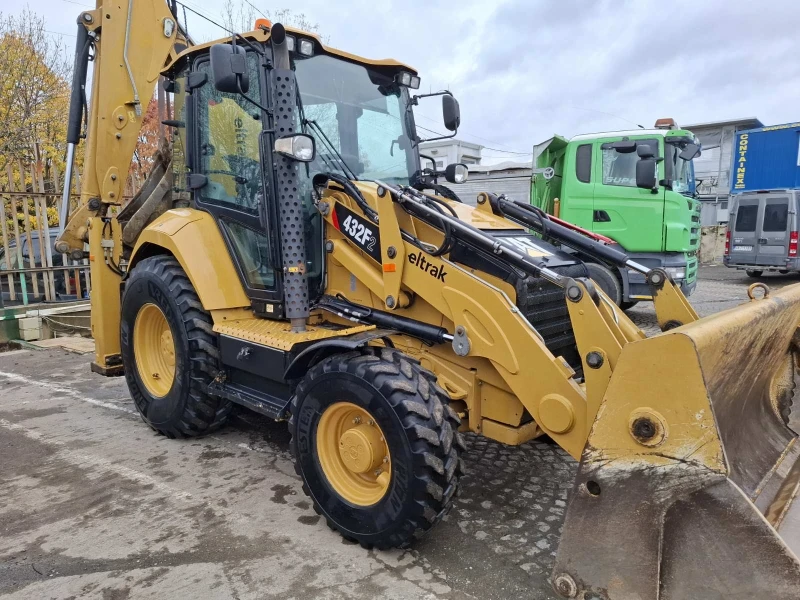 Багер Cat 432 F2, снимка 2 - Индустриална техника - 52296808