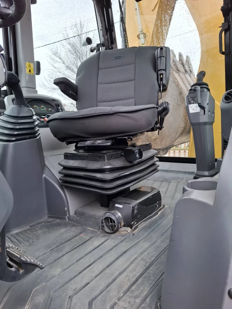 Багер Cat 432 F2, снимка 9 - Индустриална техника - 52296808