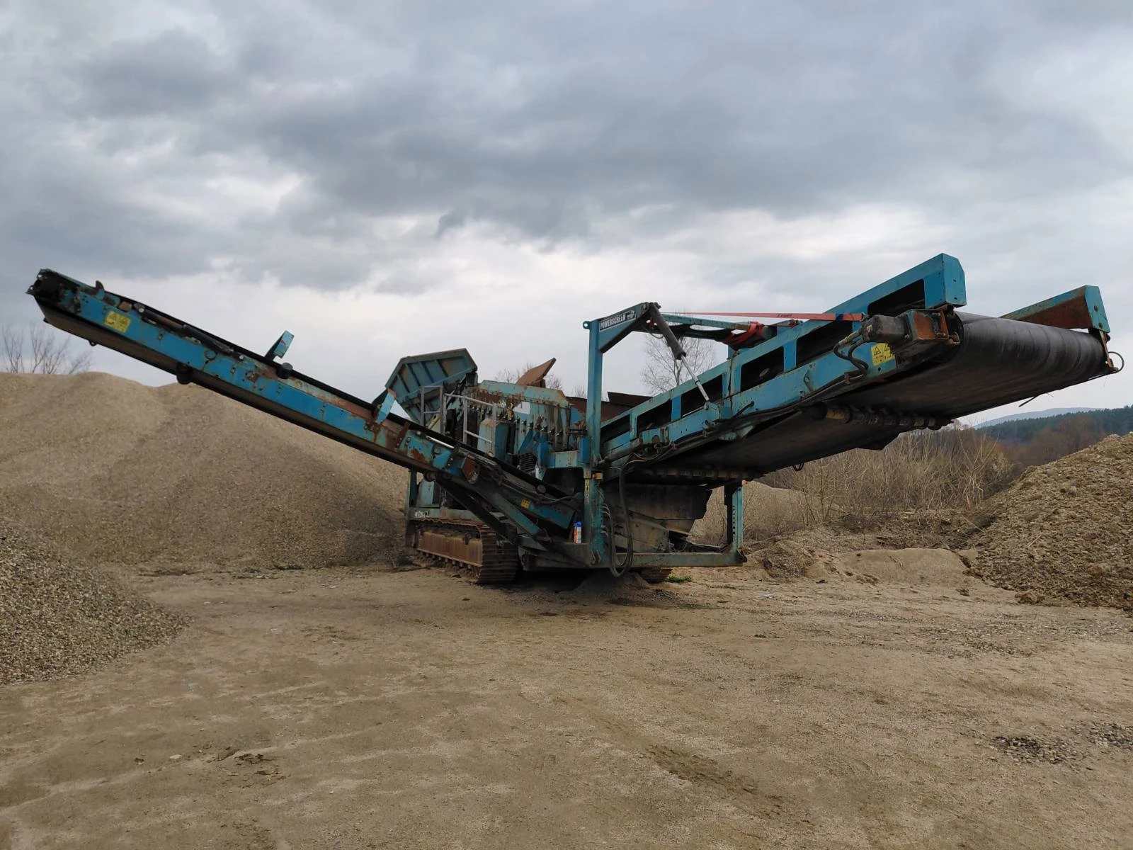 Машини за насипни материали Друга Power screen Warrior 1800