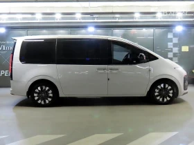 Hyundai Staria 2023, снимка 3
