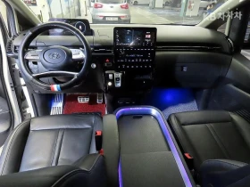 Hyundai Staria 2023, снимка 9