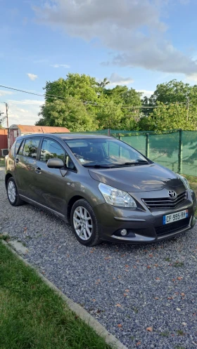 Toyota Verso 2.0 D-4D 126 к.с. | Executive | Обслужена, снимка 3