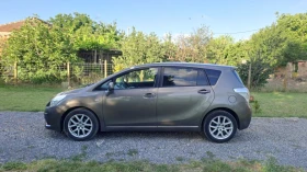 Toyota Verso 2.0 D-4D 126 к.с. | Executive | Обслужена, снимка 4