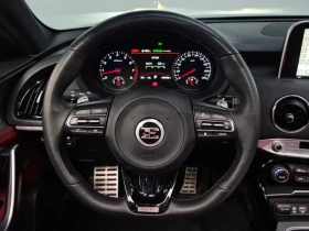 Kia Stinger 3.3 AWD GT - САМО 30% АВАНС, снимка 15