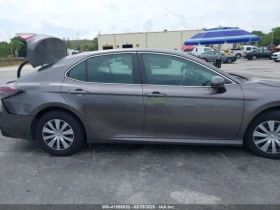 Toyota Camry LE  | Mobile.bg    7