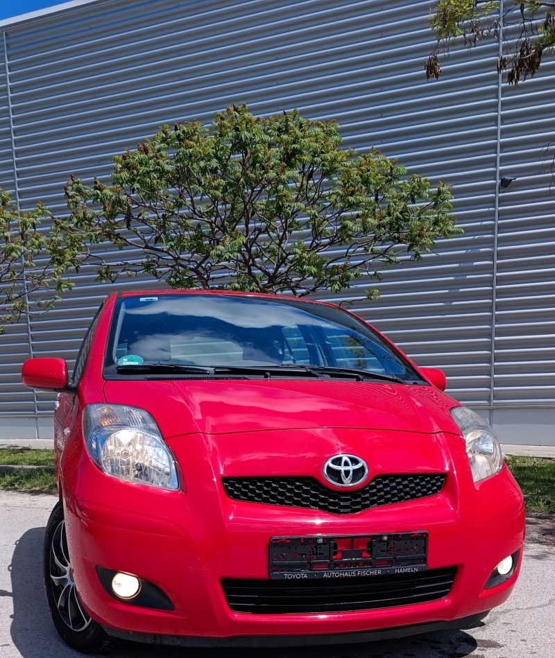 Toyota Yaris 1.33vvt-i Сервизна книжка, снимка 2 - Автомобили и джипове - 45472015