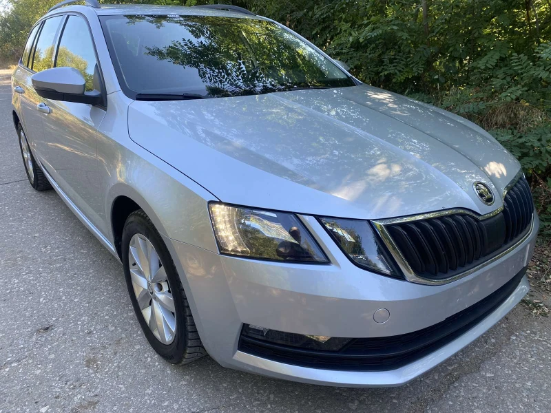 Skoda Octavia 2.0TDI 150к.с Серв.и-я, снимка 2 - Автомобили и джипове - 47462717