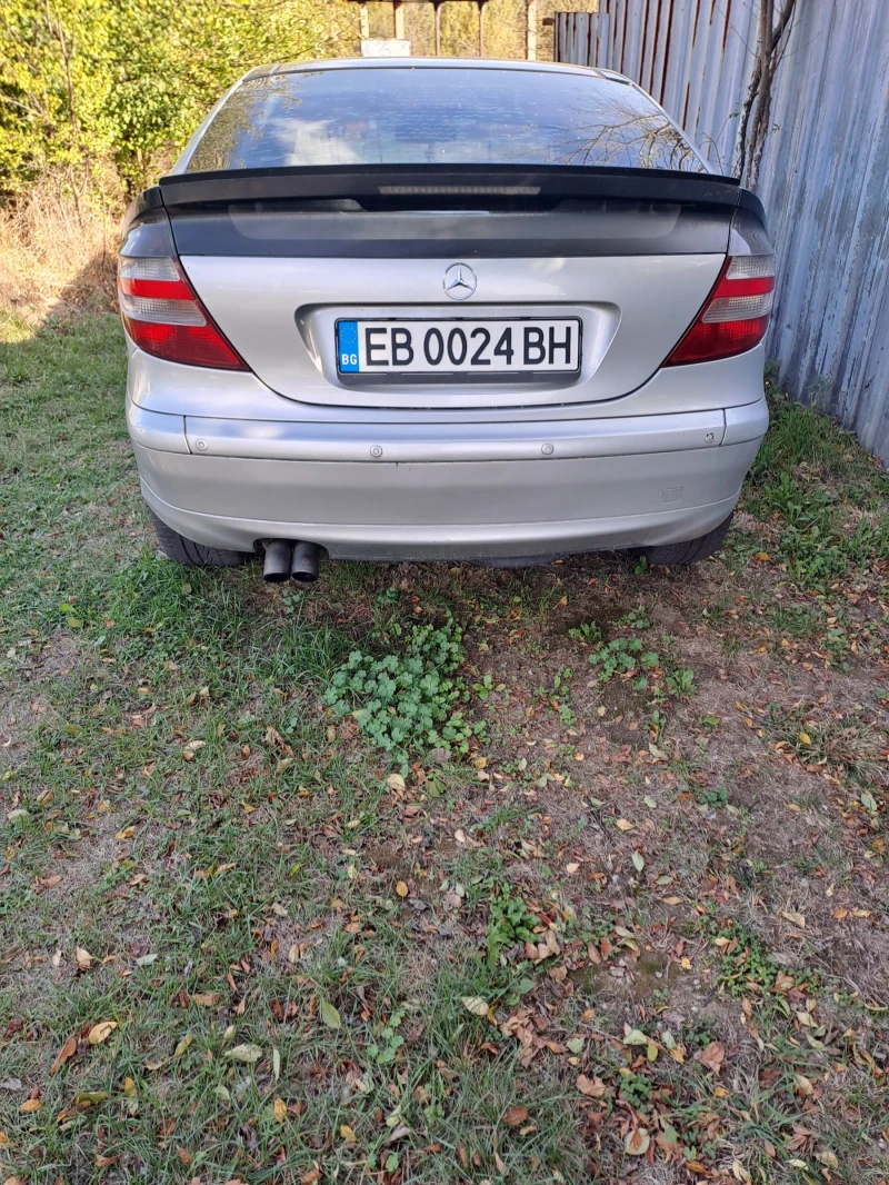 Mercedes-Benz C 220 Coupe, снимка 12 - Автомобили и джипове - 47465949