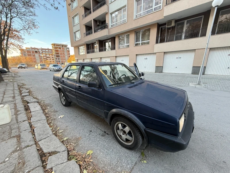 VW Jetta, снимка 3 - Автомобили и джипове - 48016323