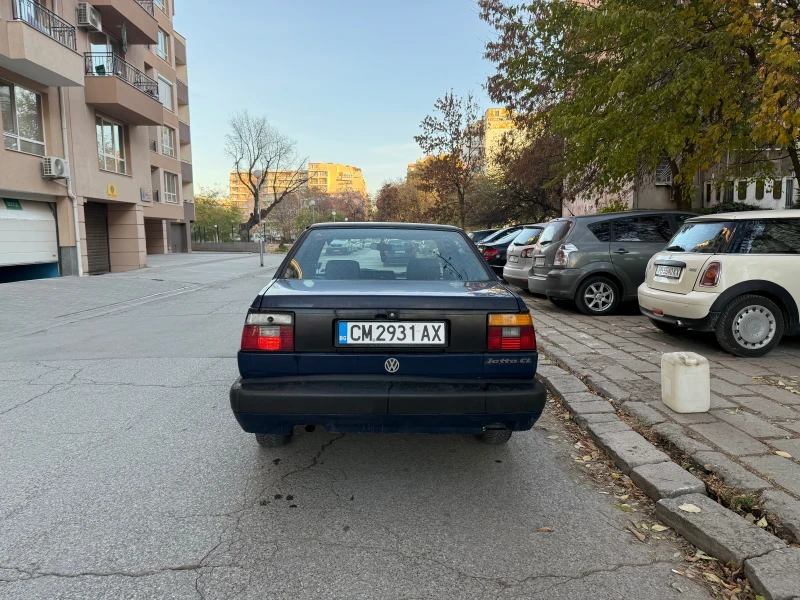 VW Jetta, снимка 2 - Автомобили и джипове - 48016323