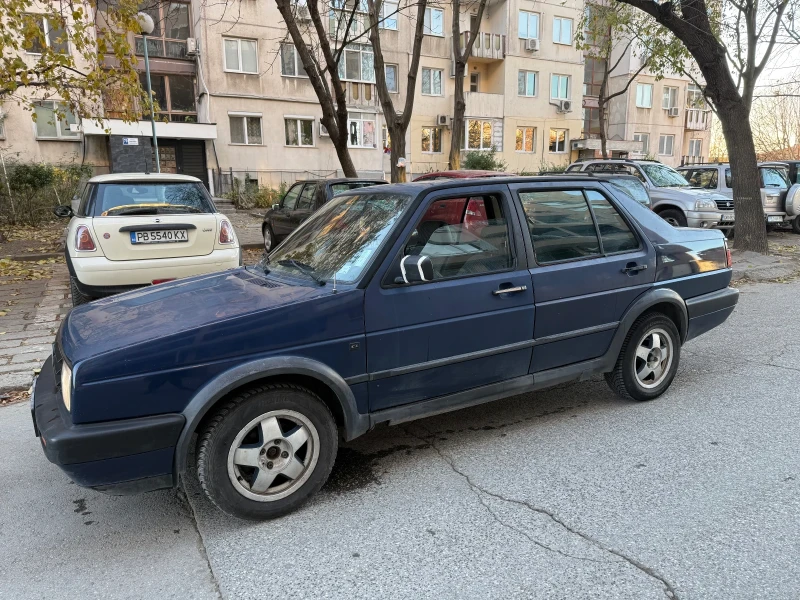 VW Jetta, снимка 4 - Автомобили и джипове - 48016323