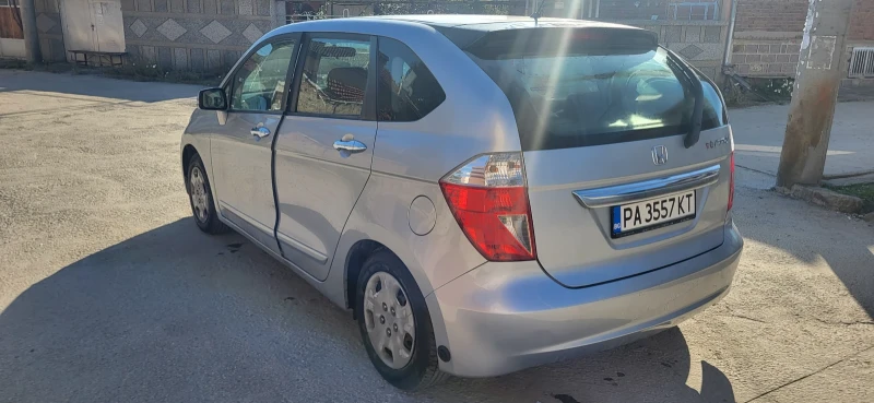 Honda Fr-v 1.7i Газ, снимка 4 - Автомобили и джипове - 52372183