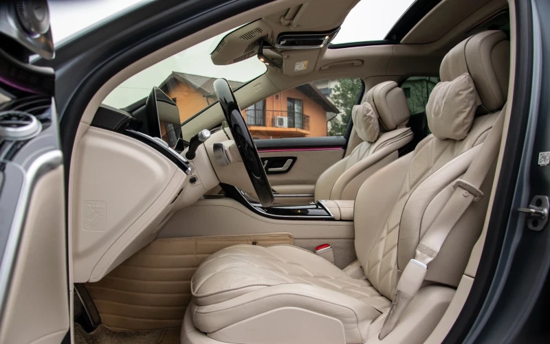 Mercedes-Benz S 680 V12 4MATIC , снимка 10 - Автомобили и джипове - 52552513
