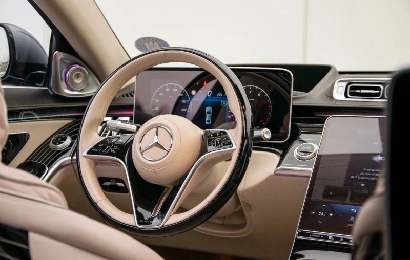 Mercedes-Benz S 680 V12 4MATIC , снимка 8 - Автомобили и джипове - 52552513