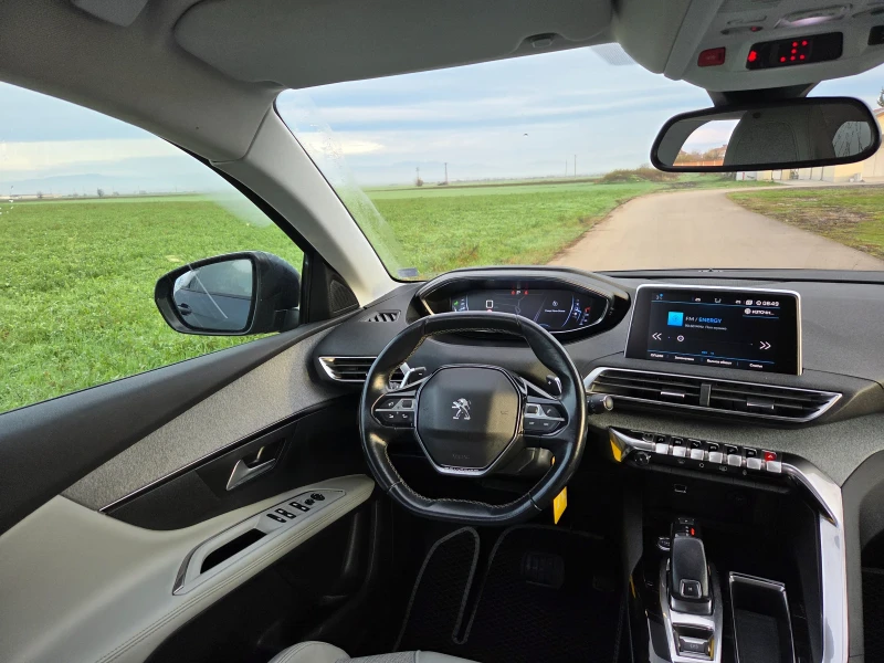 Peugeot 5008, снимка 8 - Автомобили и джипове - 52721717