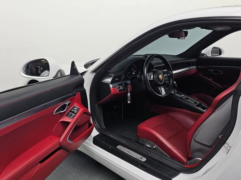Porsche 911 3.0 DCH Automatic, снимка 5 - Автомобили и джипове - 55590934