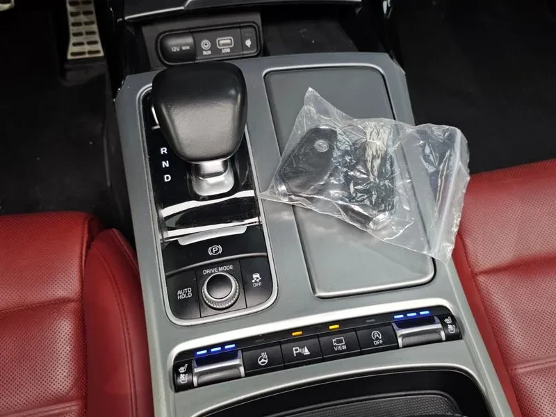Kia Stinger 3.3 AWD GT - САМО 30% АВАНС, снимка 9 - Автомобили и джипове - 55998716