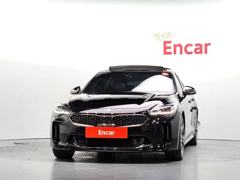 Kia Stinger 3.3 AWD GT - САМО 30% АВАНС, снимка 3 - Автомобили и джипове - 55998716