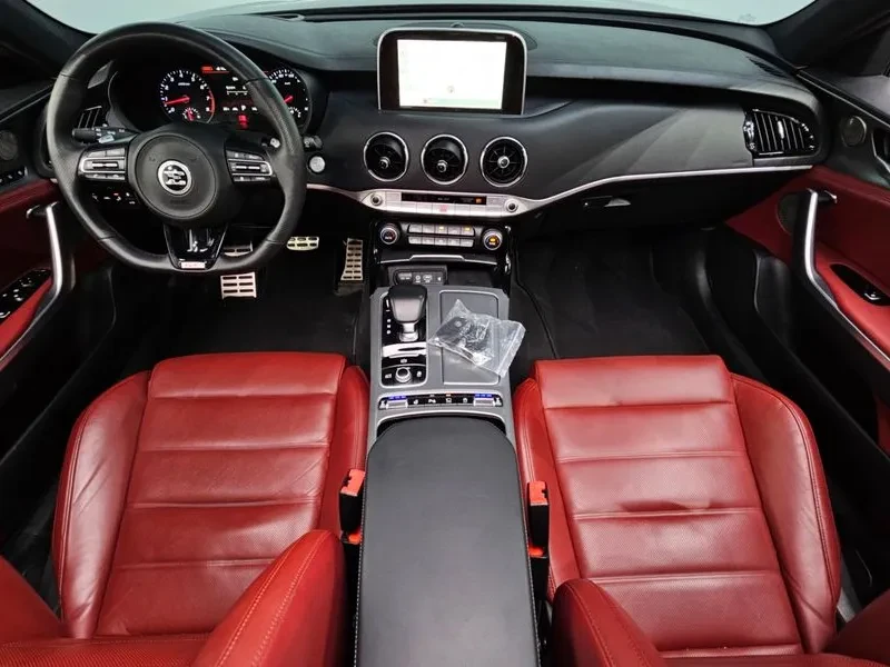 Kia Stinger 3.3 AWD GT - САМО 30% АВАНС, снимка 7 - Автомобили и джипове - 55998716